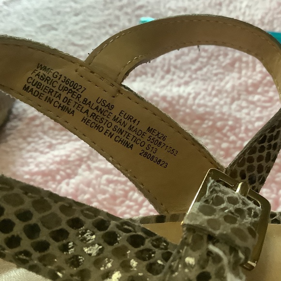 FADED GLORY Size 9 Black/Taupe SANDAL WEDGES Excellent Preowned Condition We - Picture 5 of 6